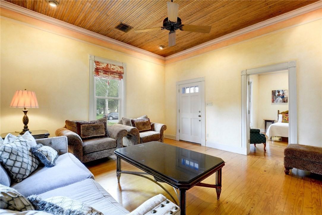 101 Short St #101A - Photo 3 of 21