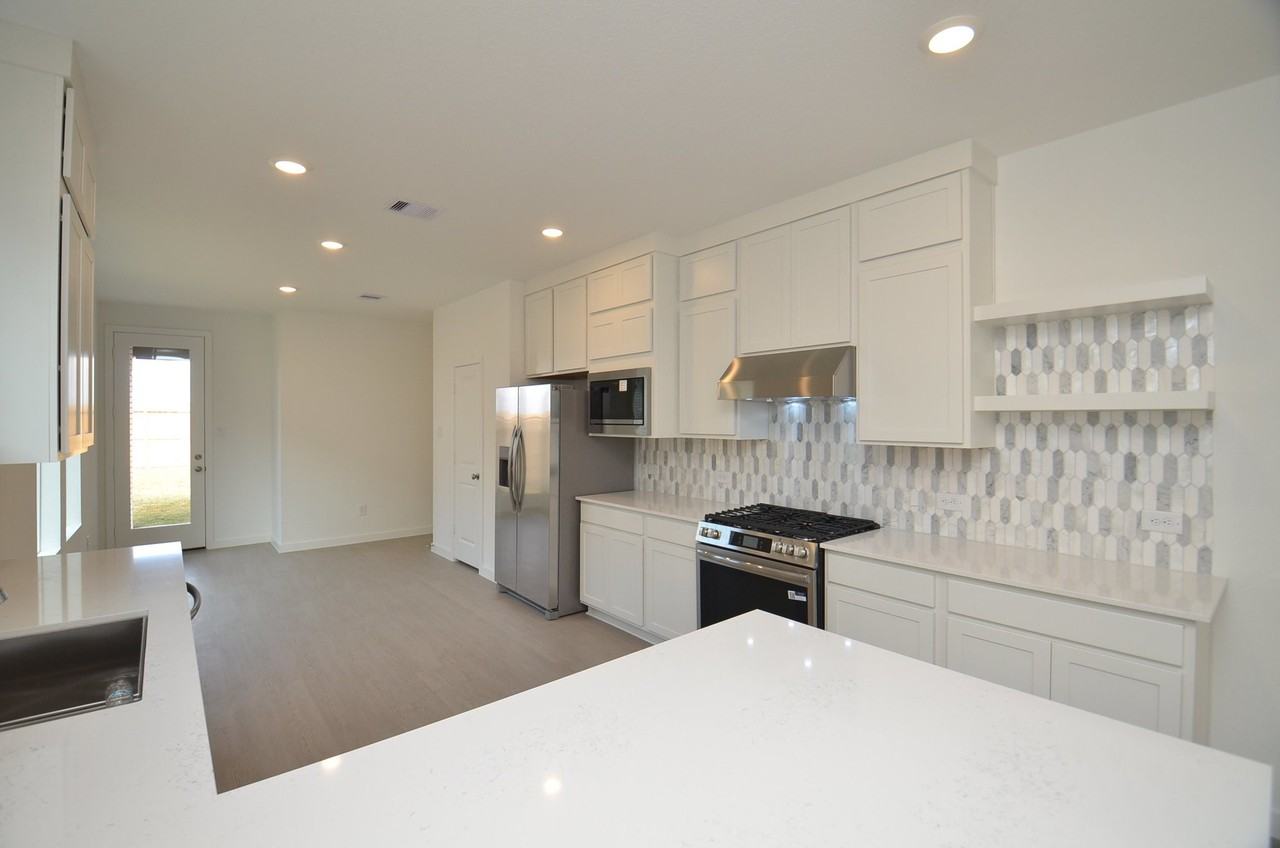 29034 Bison Haven Dr #29034 - Photo 3 of 30