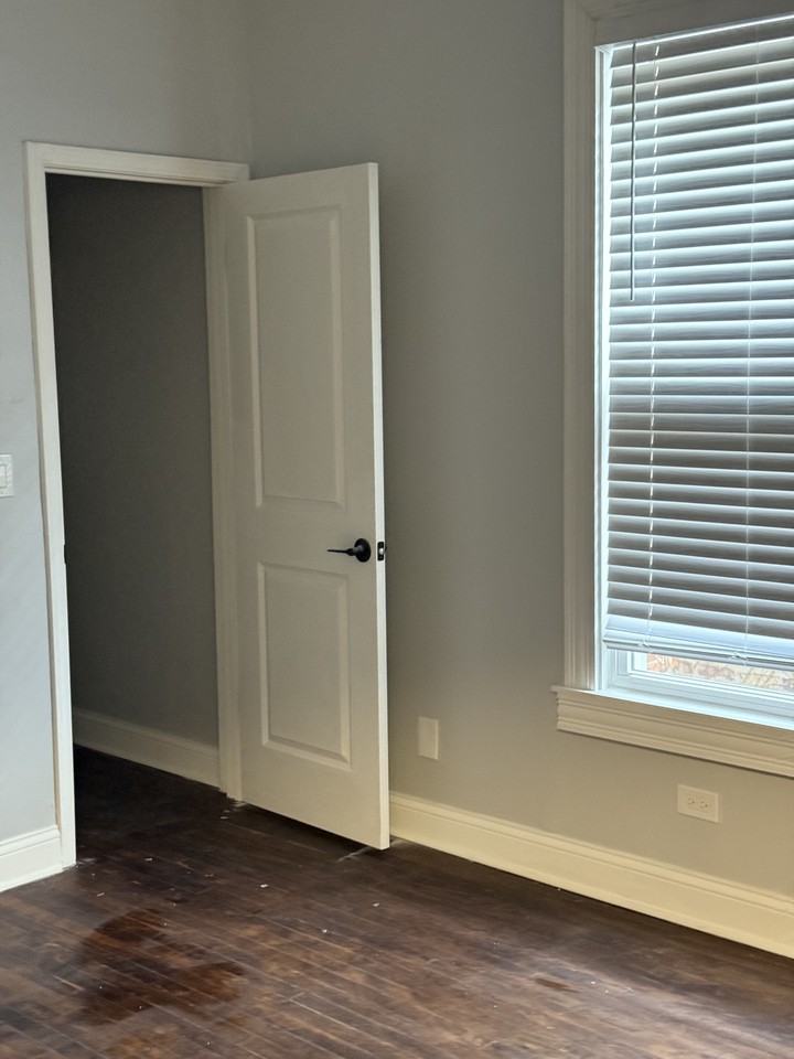 7123 S Cornell Ave #2 - Photo 4 of 8