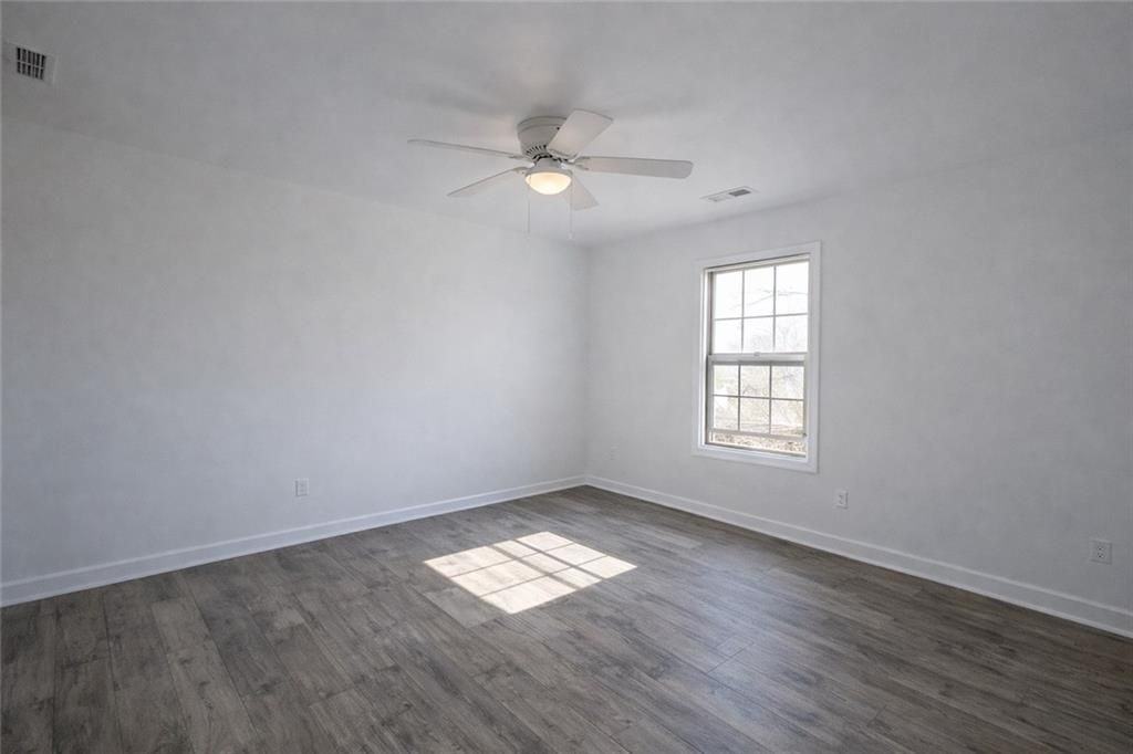 1488 E Forrest Ave - Photo 3 of 7