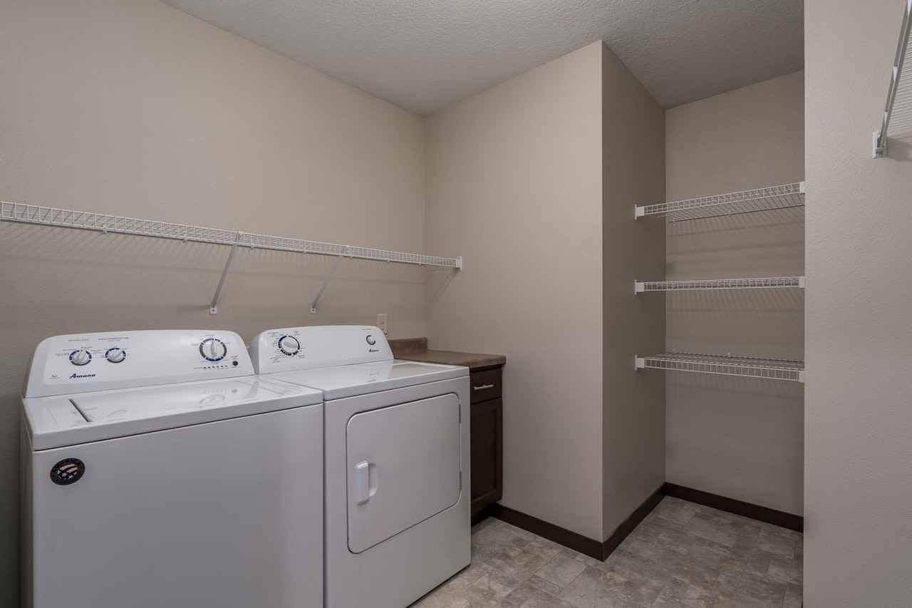 Lakeside Apartments - Photo 6 of 22