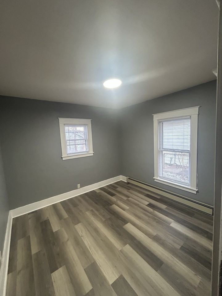 1110 N Mccann St - Photo 4 of 15