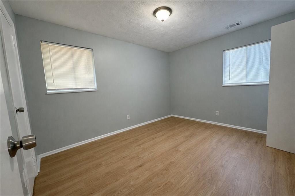 7230 Mockingbird Trl - Photo 4 of 16