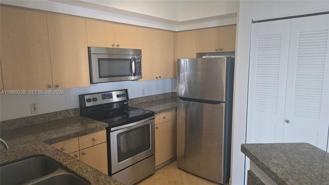 1919 Van Buren St ##411a - Photo 1 of 1