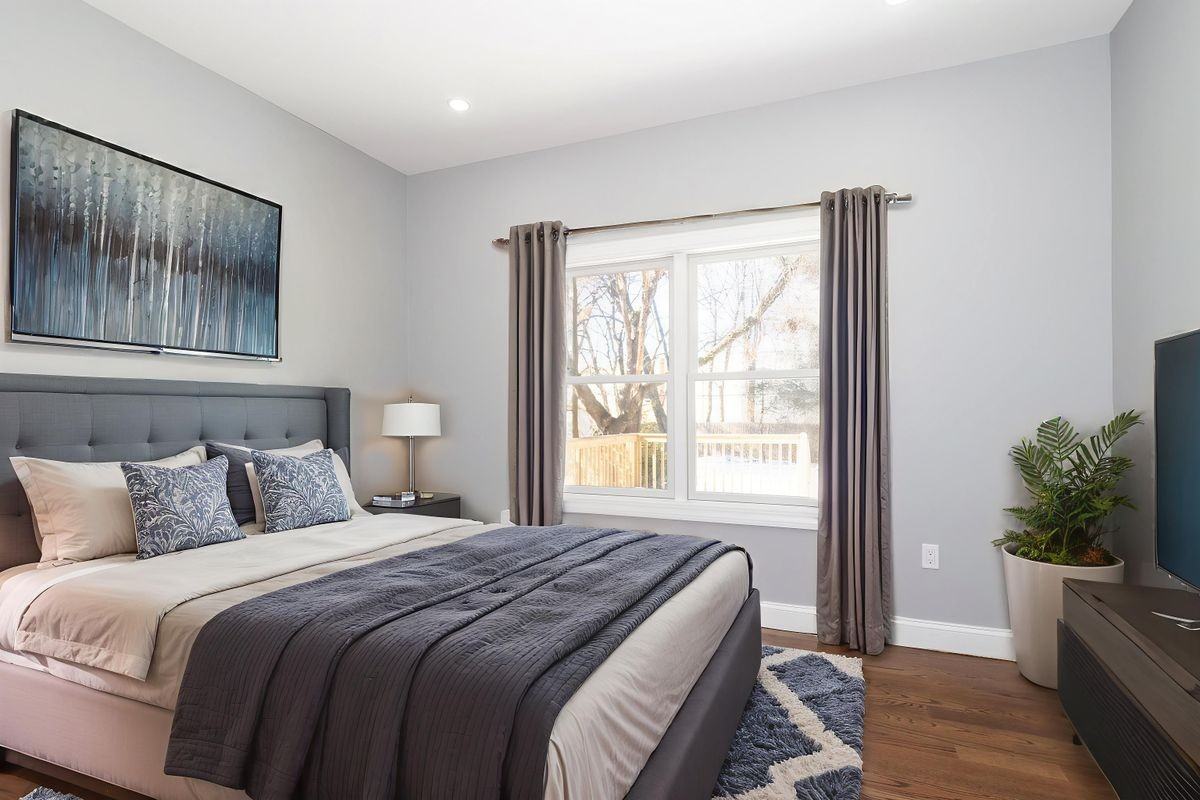 57 Berlant Ave - Photo 7 of 29