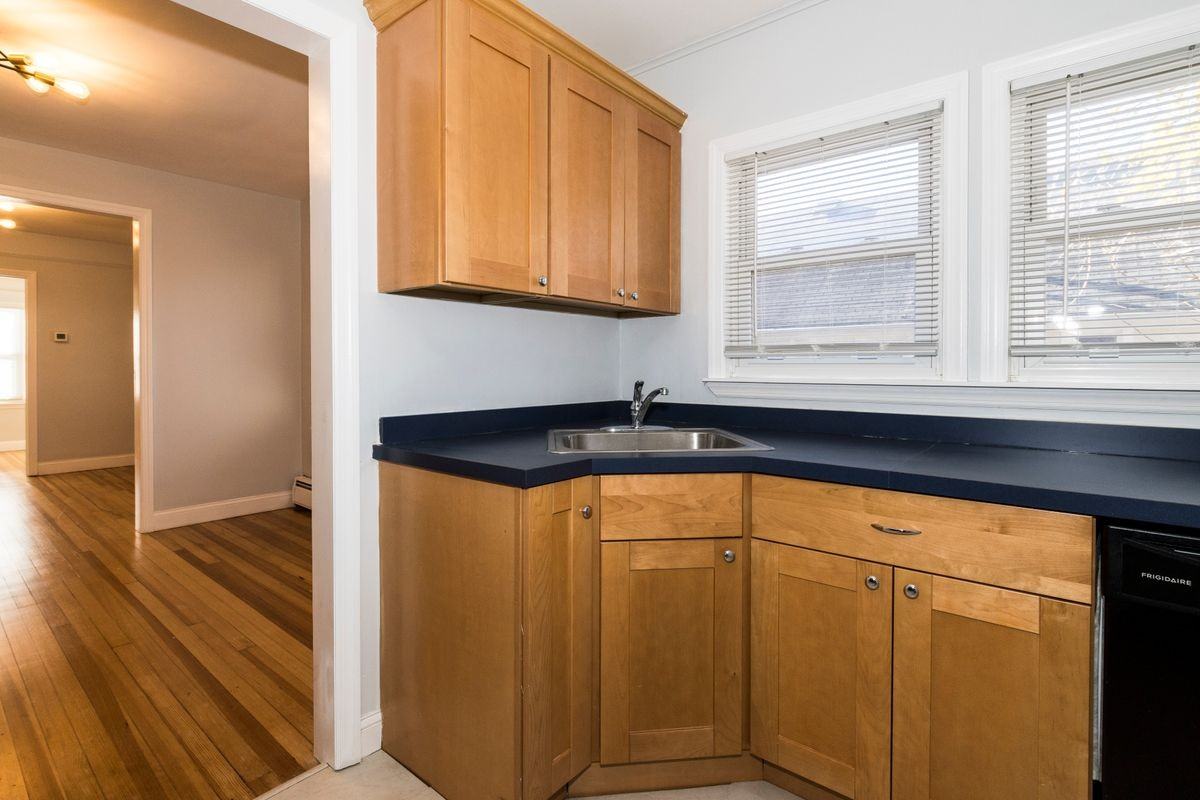 70 2nd Ave ##2 - Photo 5 of 9