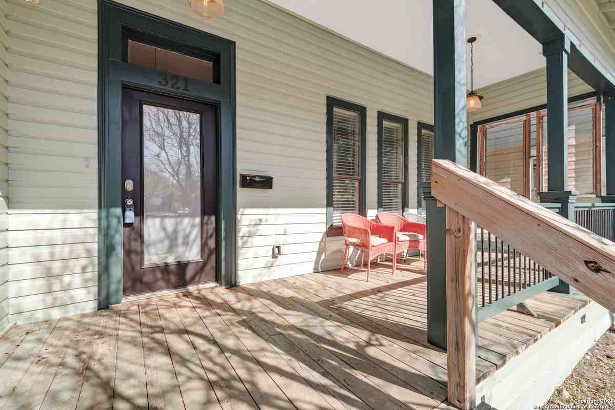 321 Grove Ave - Photo 4 of 22