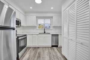 featured image of 229 Sw 1st Ave