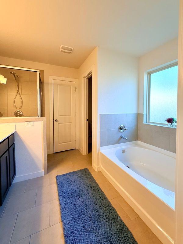 6807 Bardsdale Ct - Photo 3 of 6