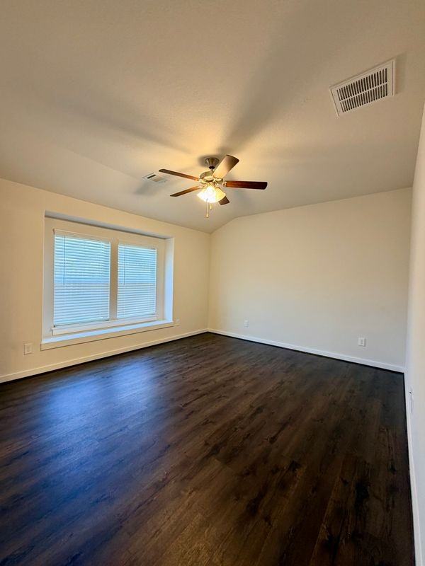 6807 Bardsdale Ct - Photo 4 of 6