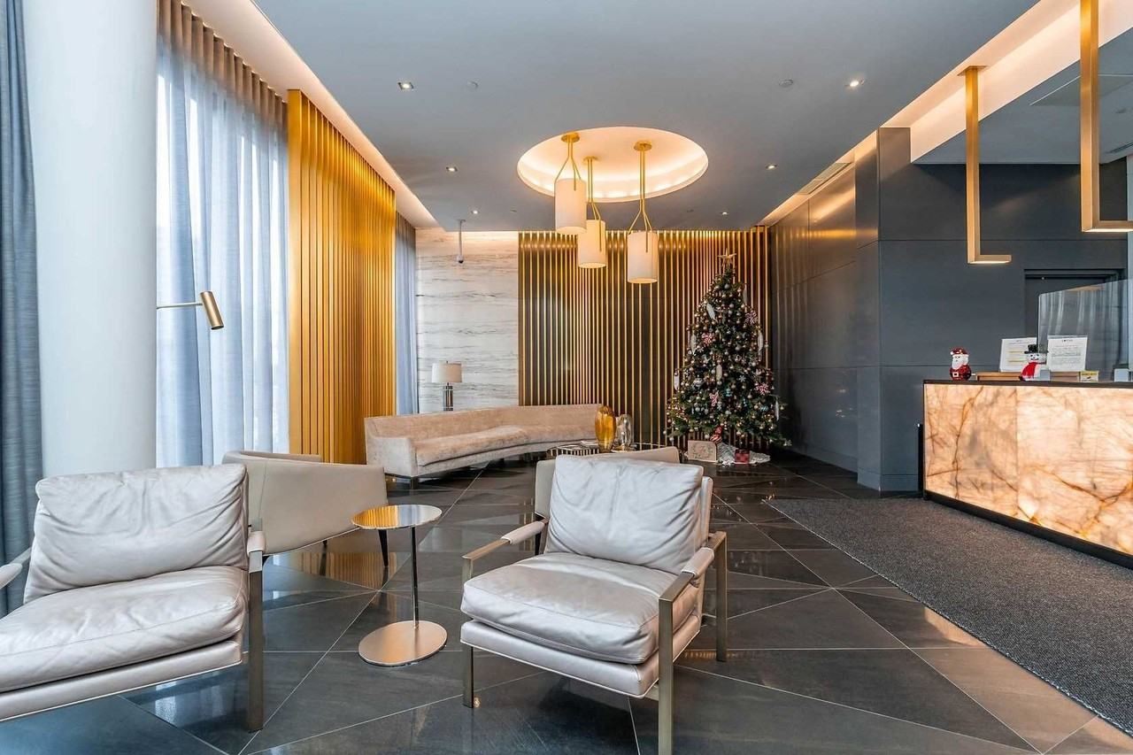 7 Kenaston Gardens #503 - Photo 2 of 20