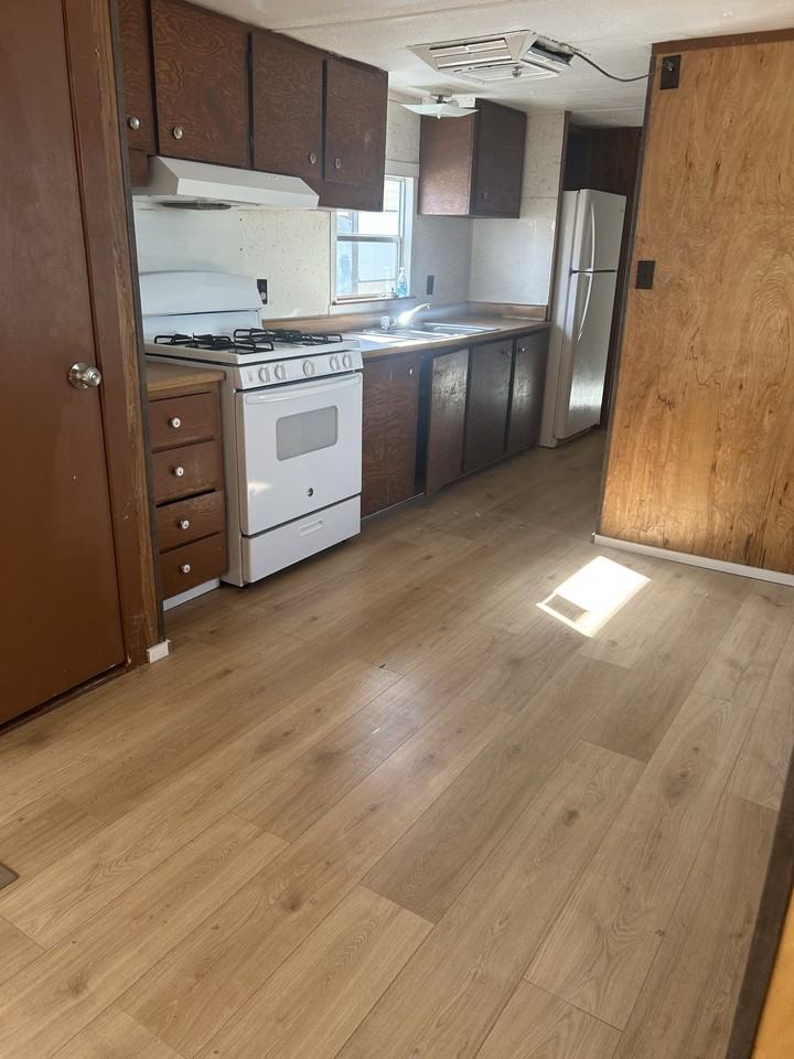 324 W Blanco Blvd #KP8 - Photo 6 of 8