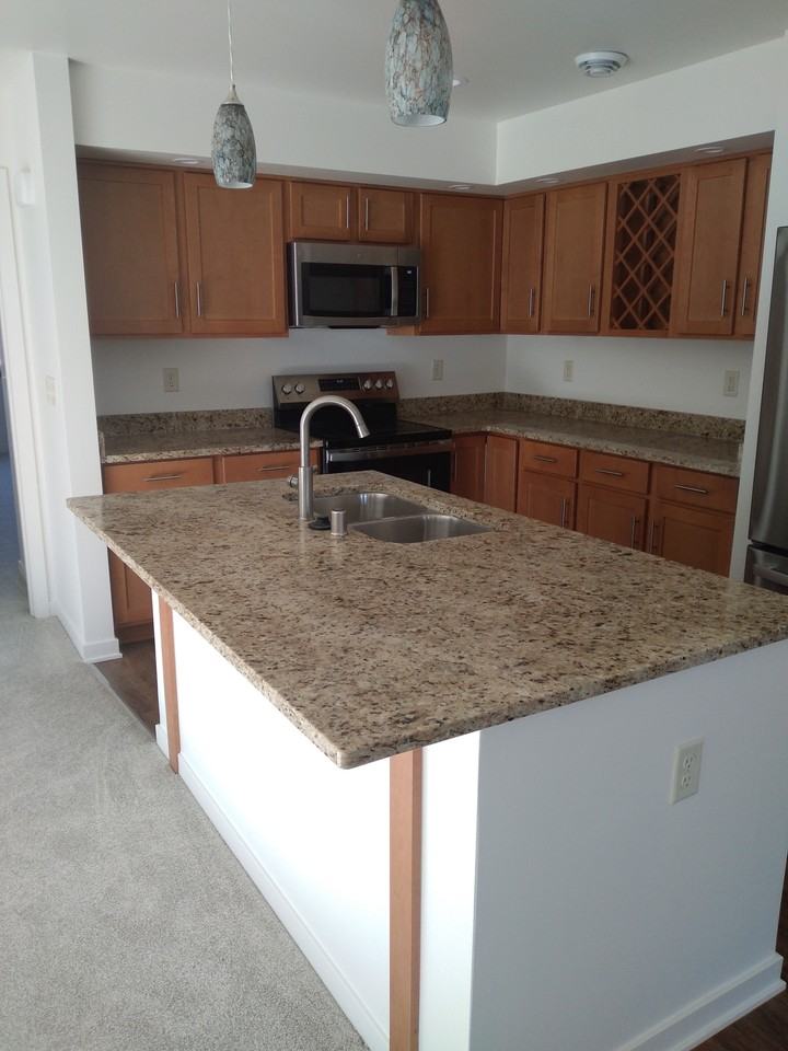 2749 Hidden Dr #2749 - Photo 5 of 36