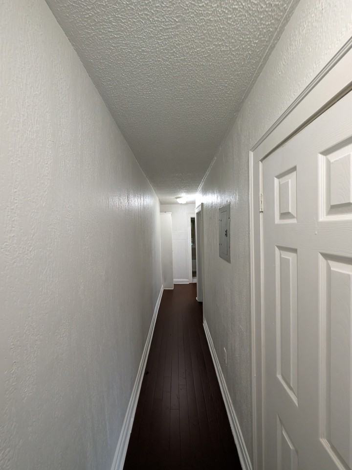 1874 Marloes Ave #26 - Photo 5 of 10