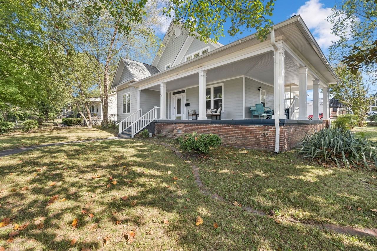 920 Silverdene Pl #NA - Photo 3 of 50