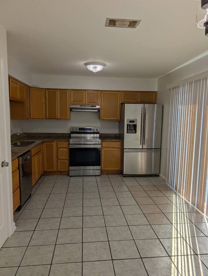 3608 Juno Dr #1 - Photo 6 of 8