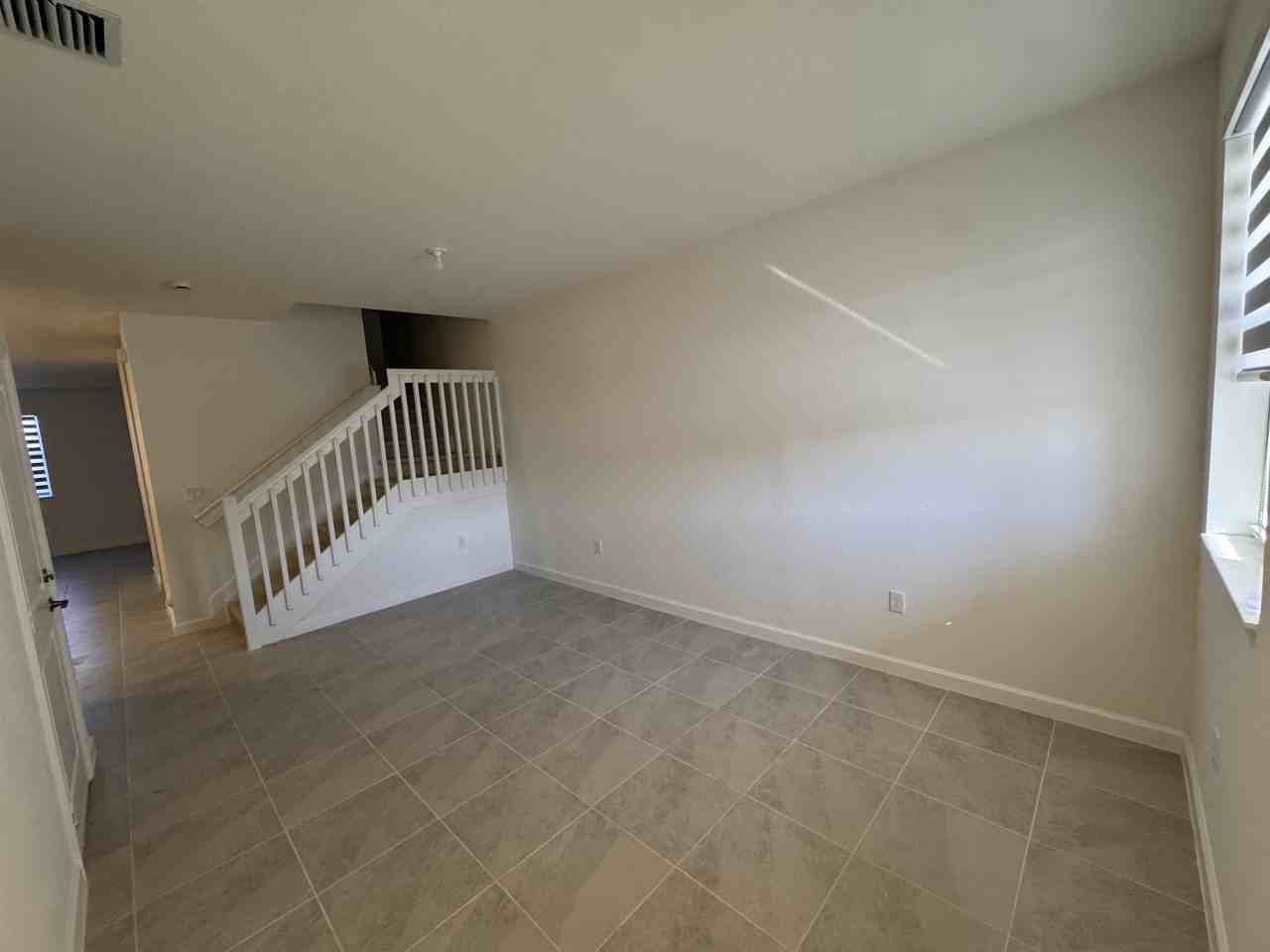 2738 Se 24th Ter - Photo 2 of 21