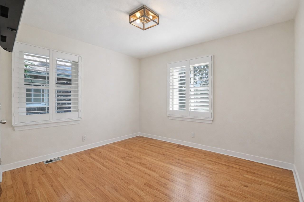 1416 Willow St #NA - Photo 4 of 15