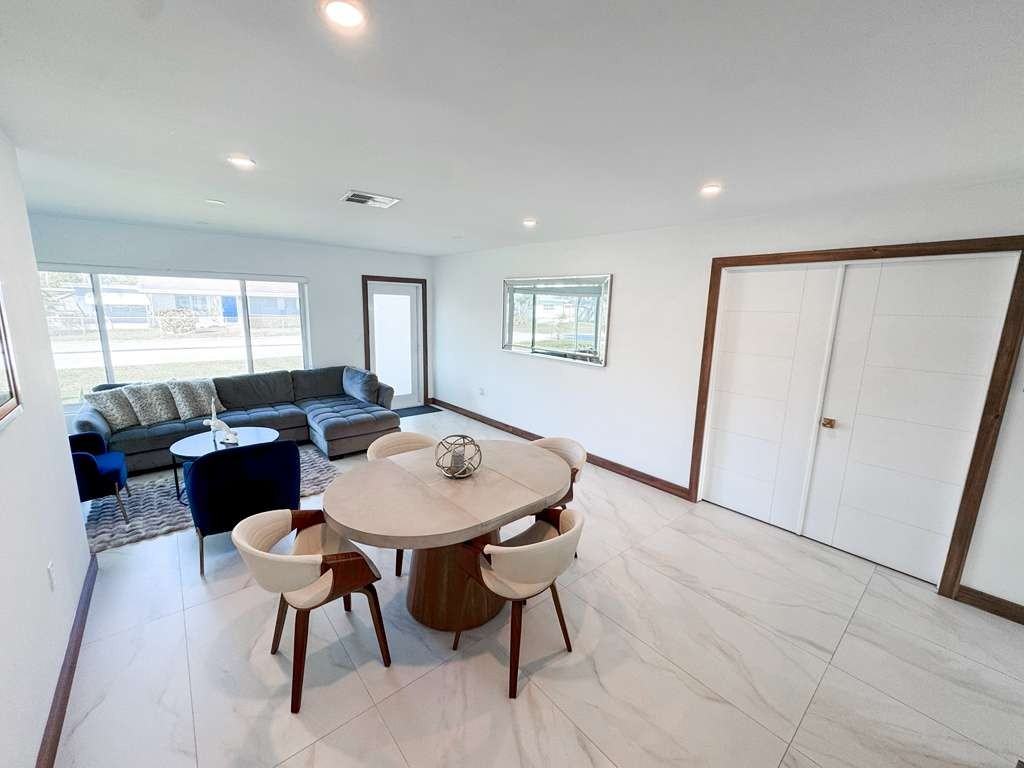 2216 Nw 4th Ave #NA - Photo 3 of 26