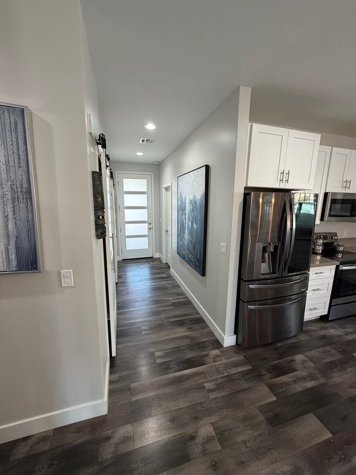 1213 N 28th St #NA - Photo 5 of 10