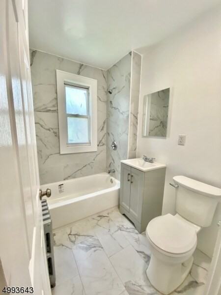 237 Wainwright St #1 - Photo 2 of 5