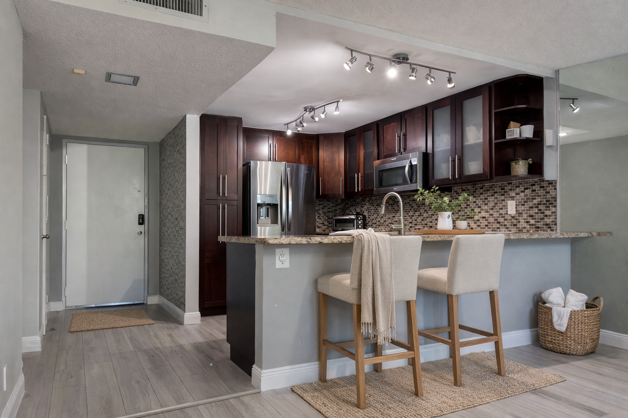 2311 S Cypress Bend Dr #117 - Photo 7 of 50