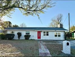 featured image of 1418 Iowa Ave #NA