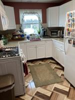 featured image of 415 Reeves St #1