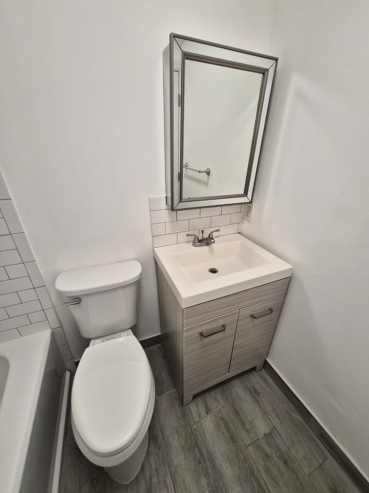 24 Layton Ave #1 - Photo 3 of 7