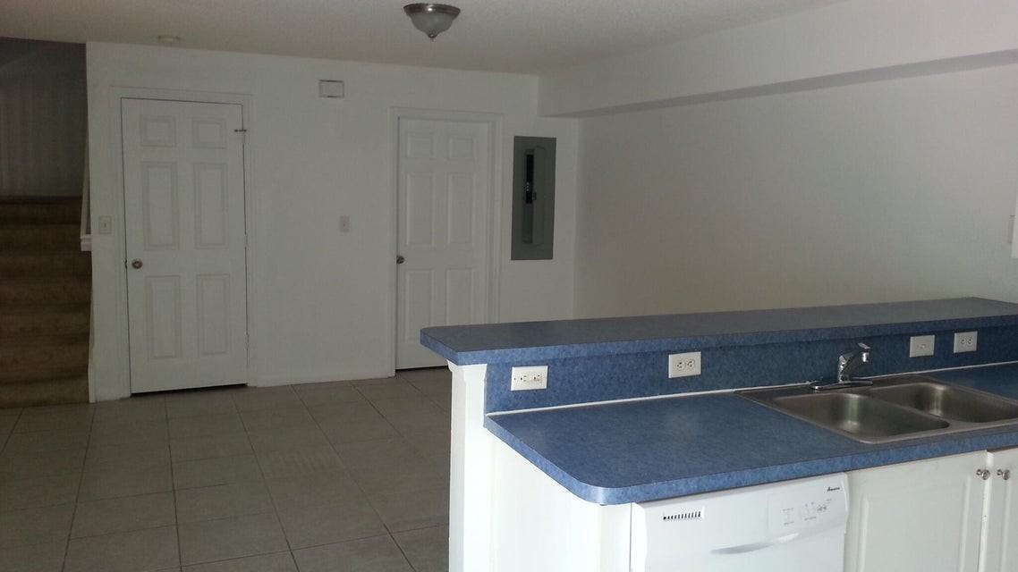 2221 White Pine Circle #B - Photo 6 of 8