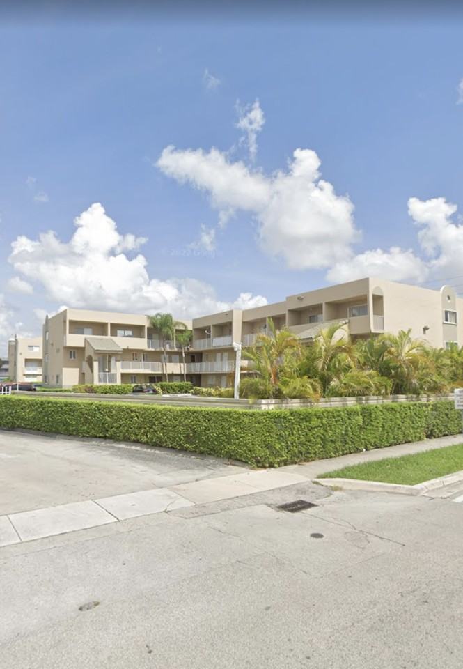 2610 W 76th St #206 - Photo 4 of 13