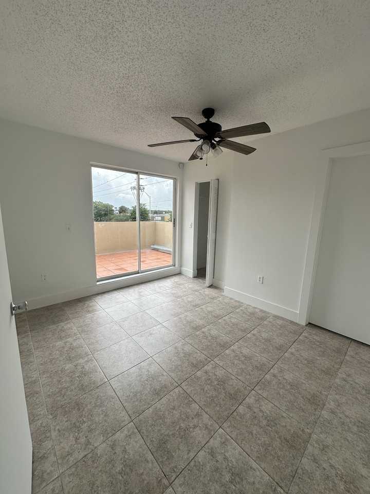 2610 W 76th St #206 - Photo 7 of 13