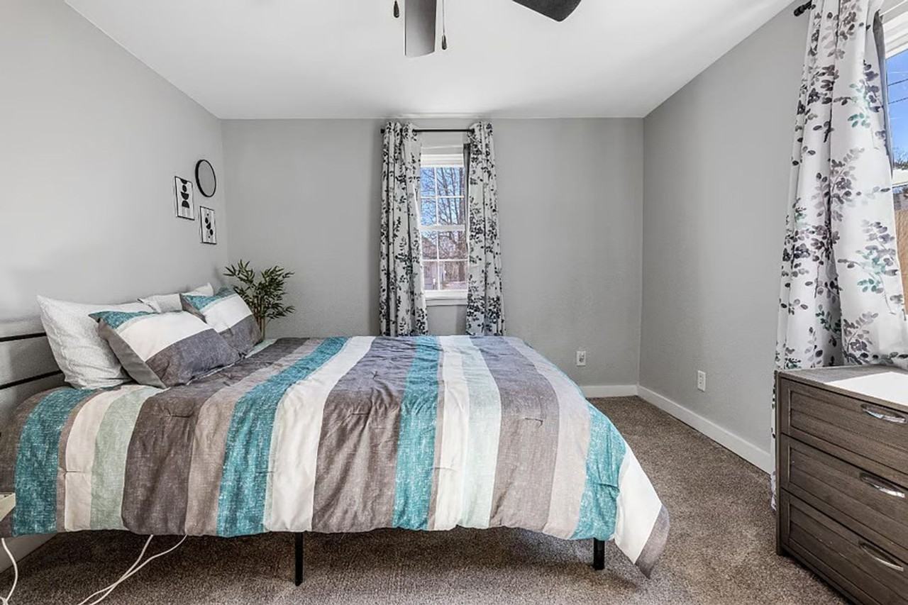 415 N Pennsylvania St - Photo 5 of 20