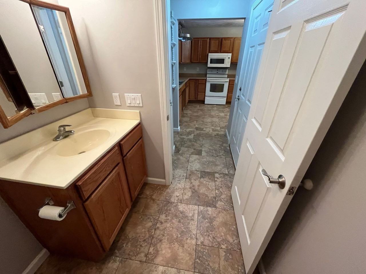 2609 Poland Hill Rd - Photo 4 of 10