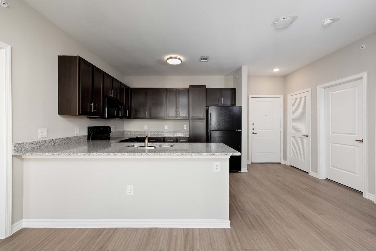 Henderson on Reinli - Photo 4 of 42