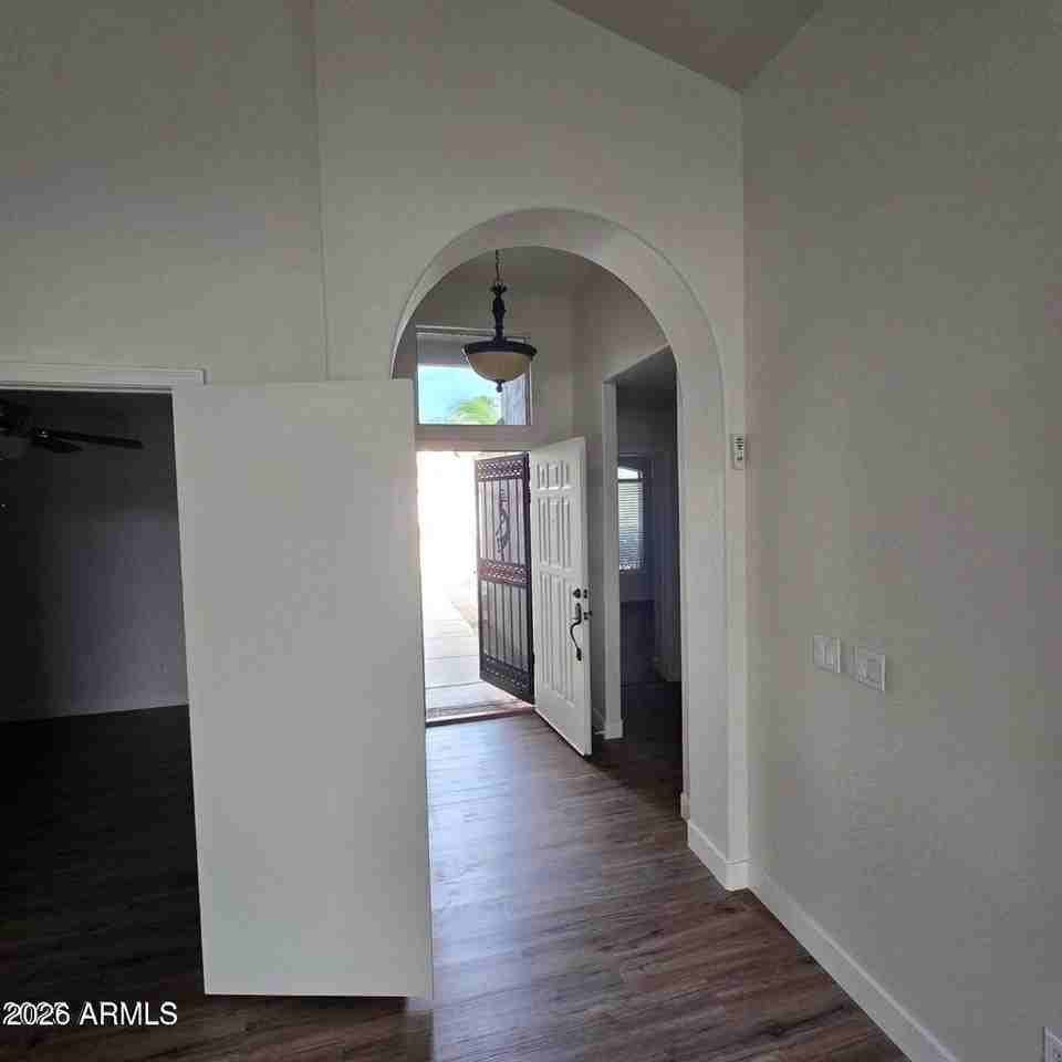 11606 W Grapefruit Ct - Photo 5 of 39