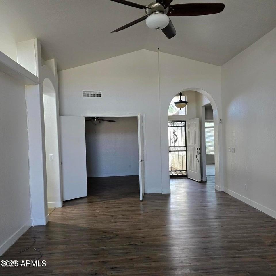 11606 W Grapefruit Ct - Photo 7 of 39