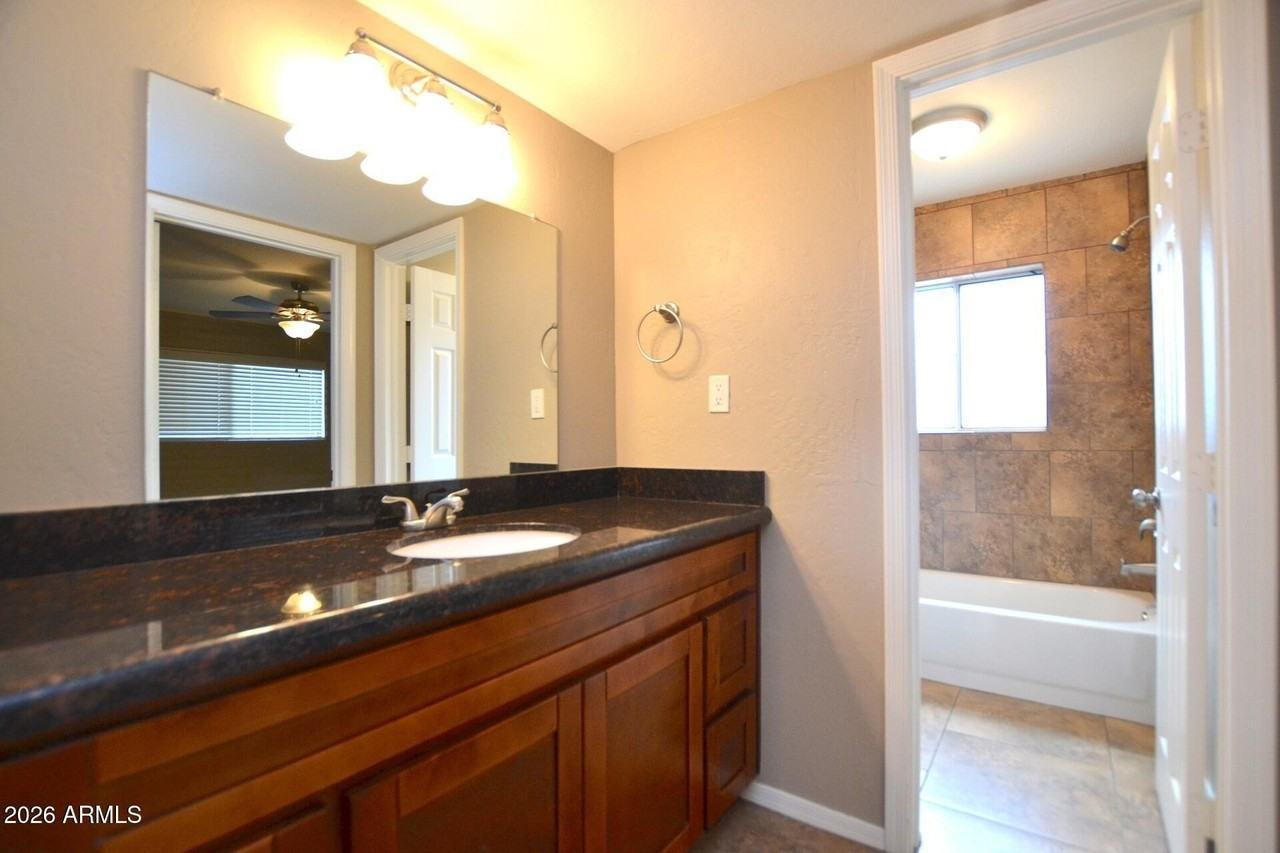 7218 E Belleview St Apt 4 #4 - Photo 7 of 9