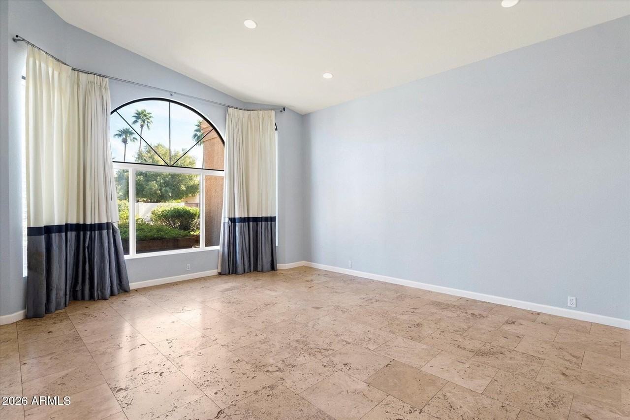 11414 N 54th Pl - Photo 3 of 37