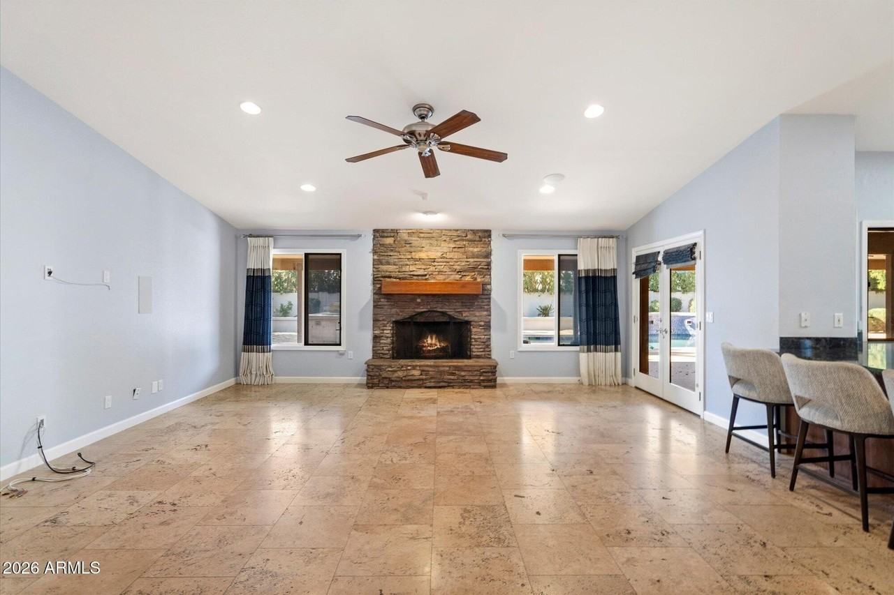 11414 N 54th Pl - Photo 5 of 37