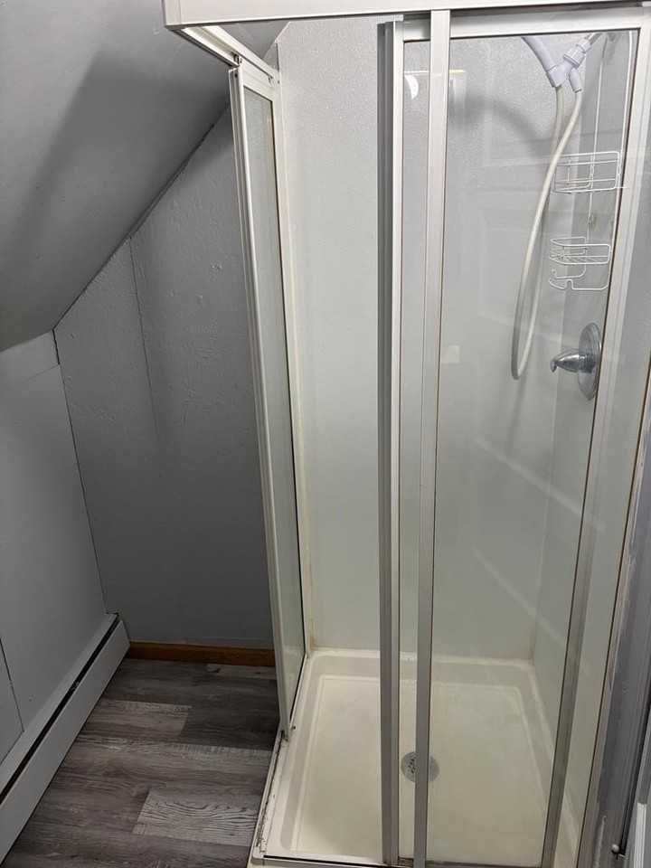 414 11th St Apt 4 - Photo 6 of 11