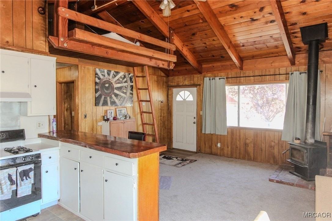 945 Greenway Dr - Photo 6 of 25