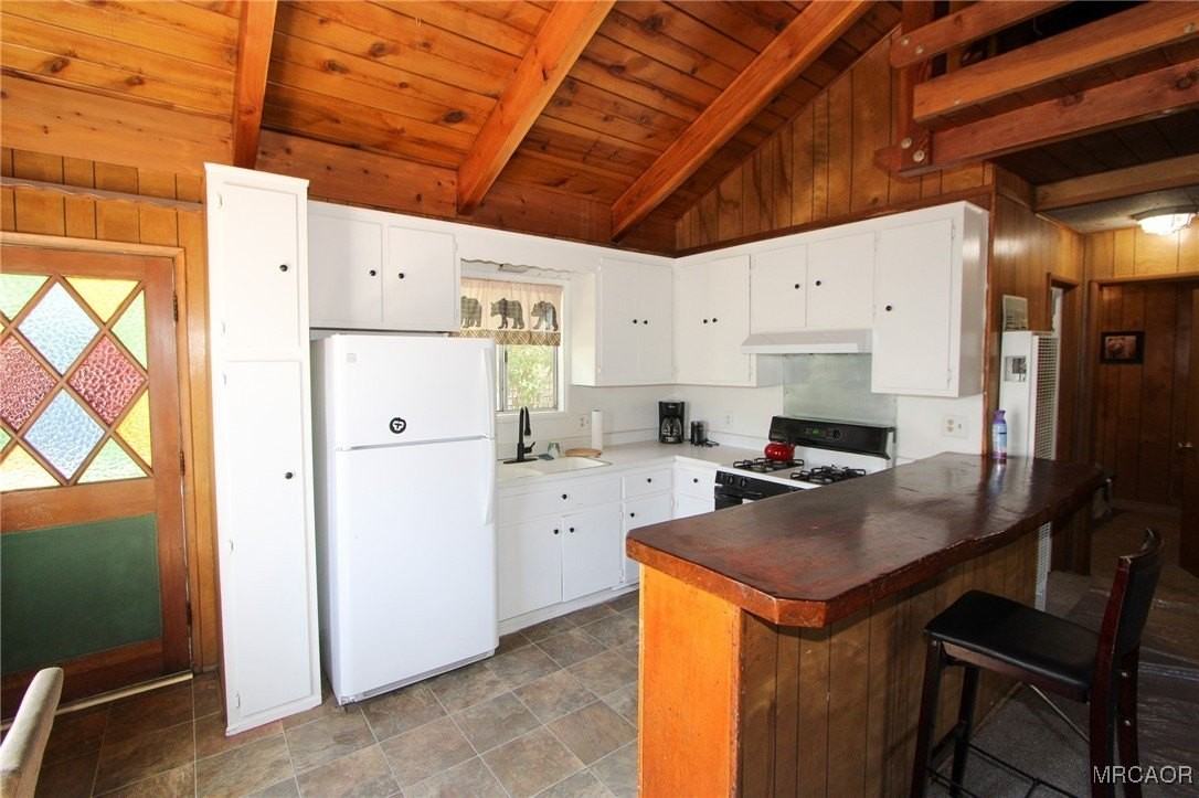 945 Greenway Dr - Photo 7 of 25