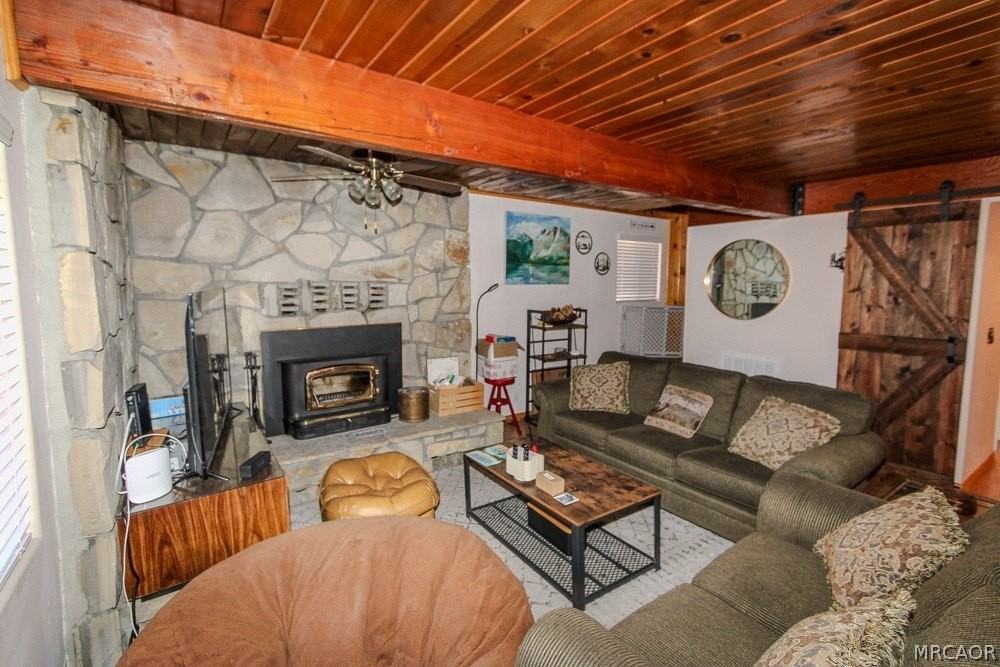 533 Victoria Ln - Photo 3 of 36