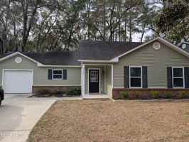 featured image of 16 Brindlewood Dr