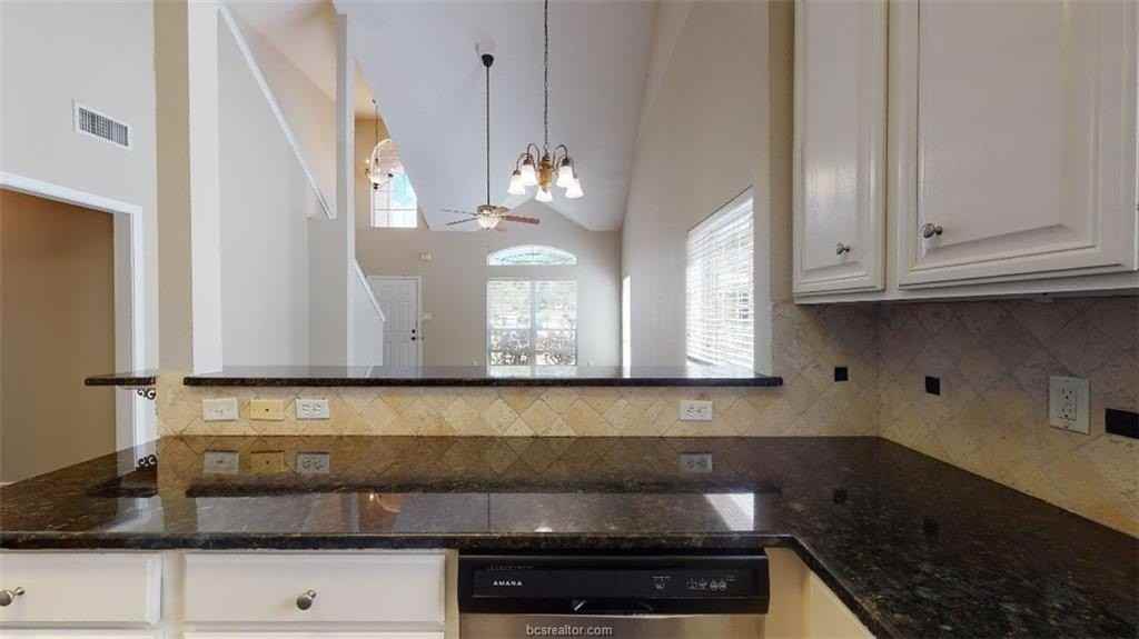 1623 Park Pl - Photo 6 of 19