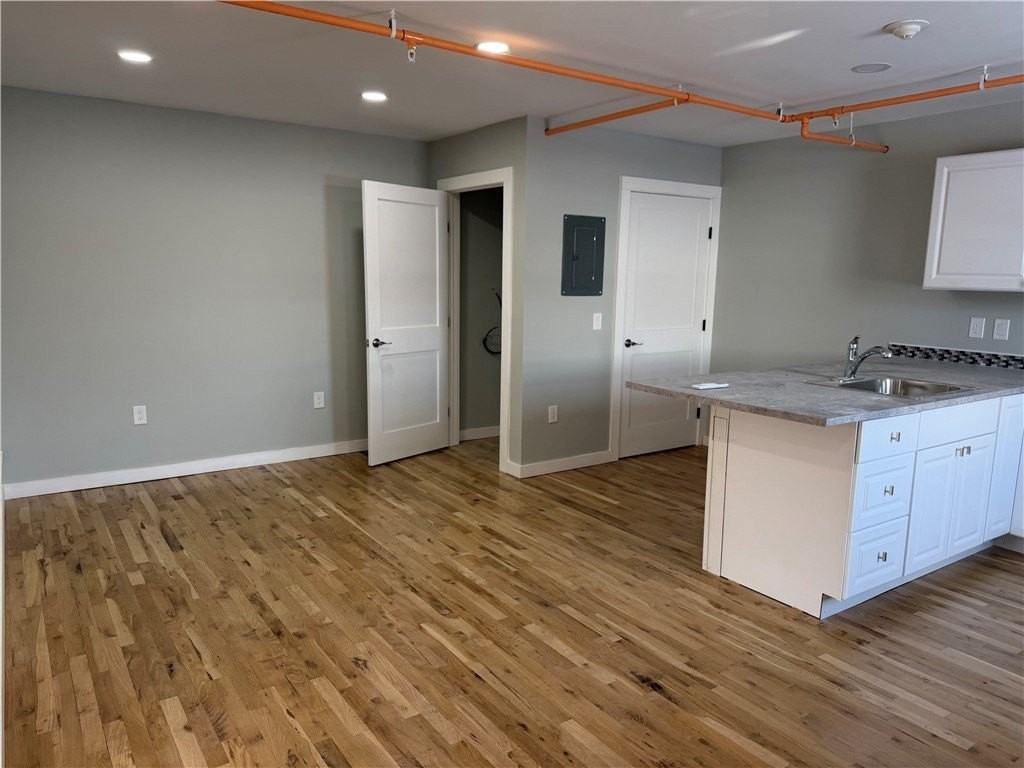 123 W Market St - Photo 3 of 6