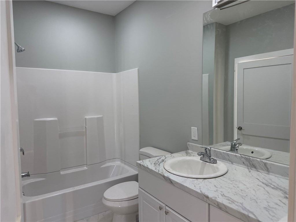 123 W Market St - Photo 6 of 6