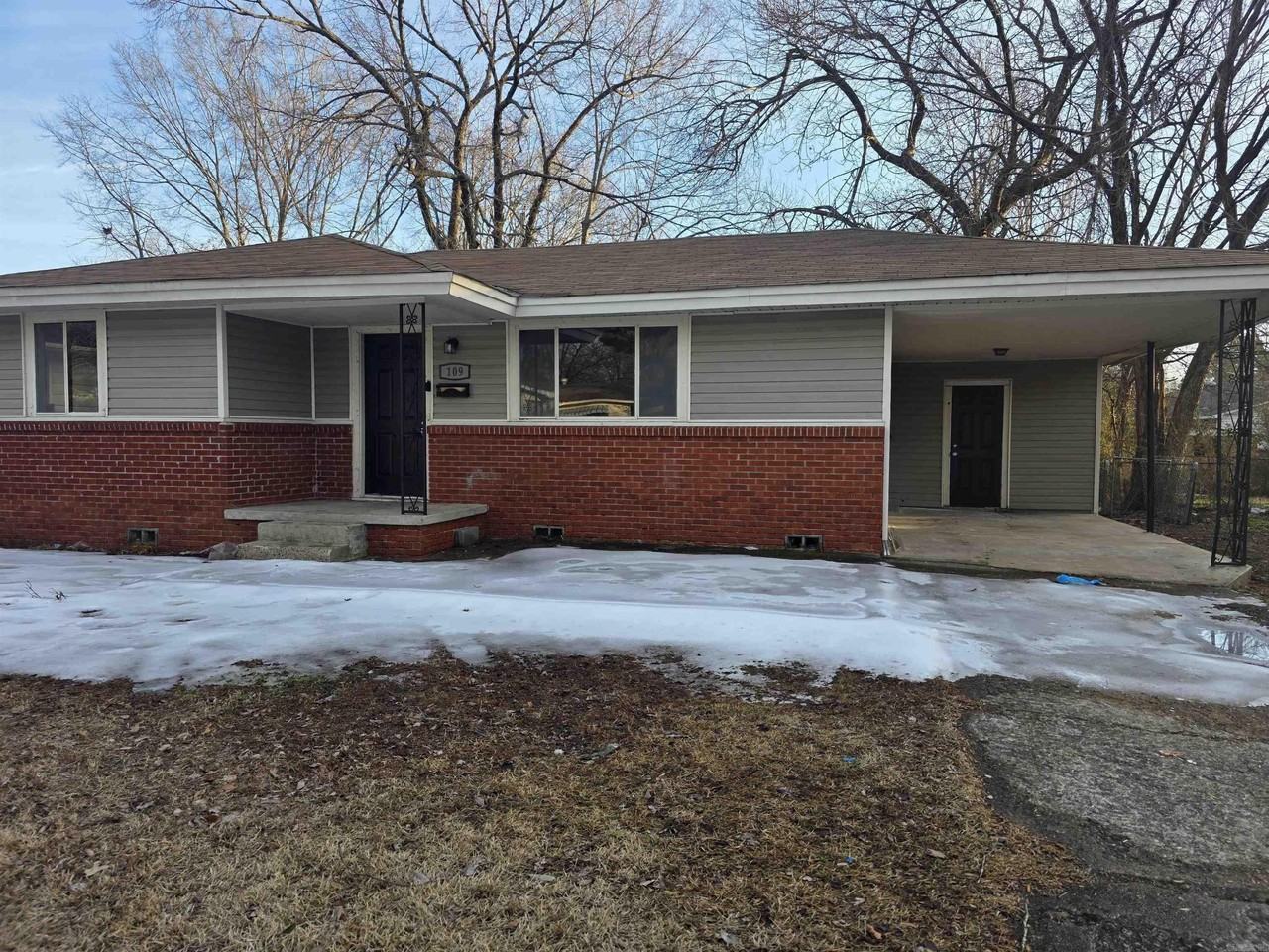 109 Farmere Cir - Photo 3 of 26