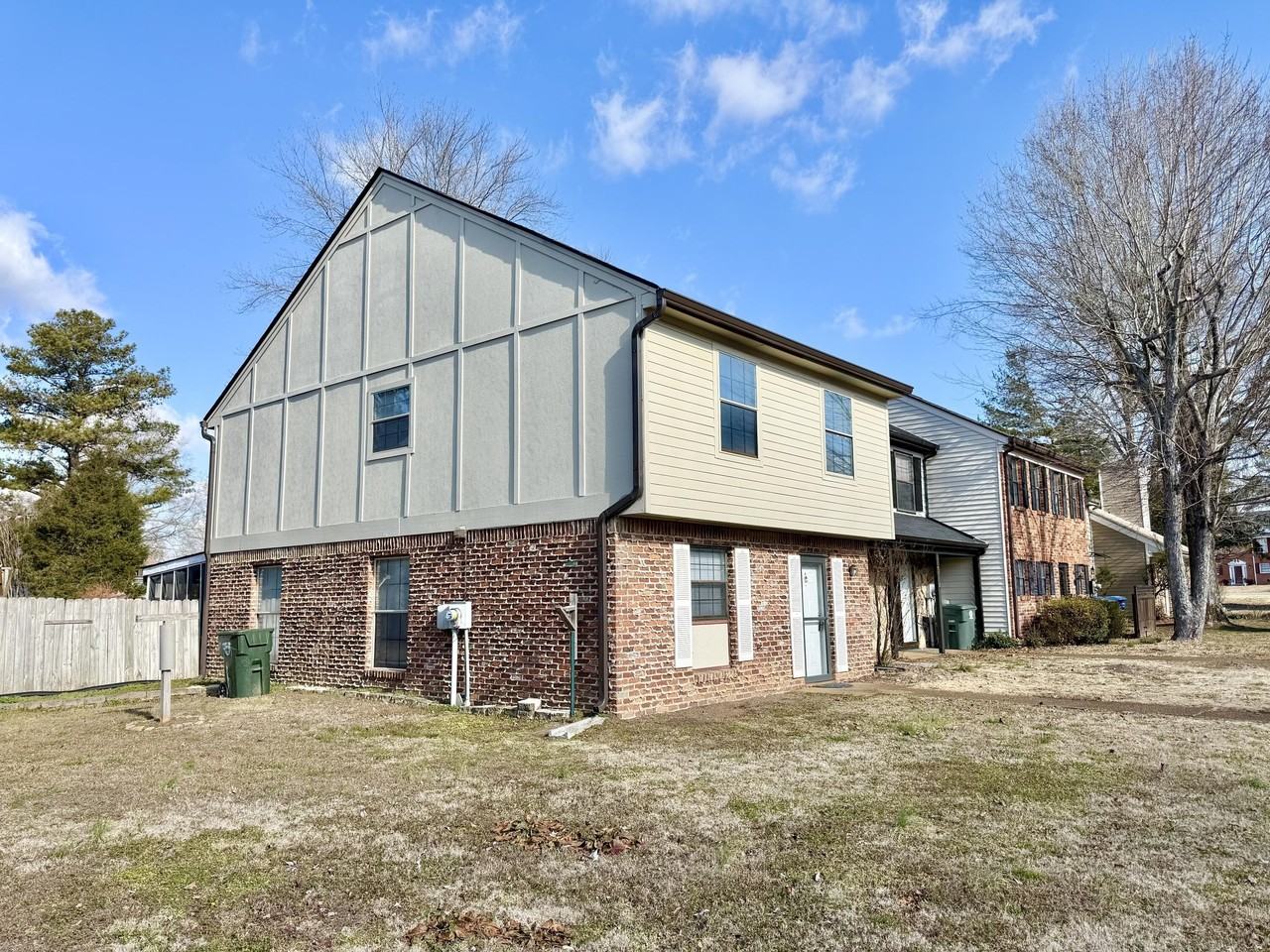 6425 Brookmead Cir - Photo 7 of 40